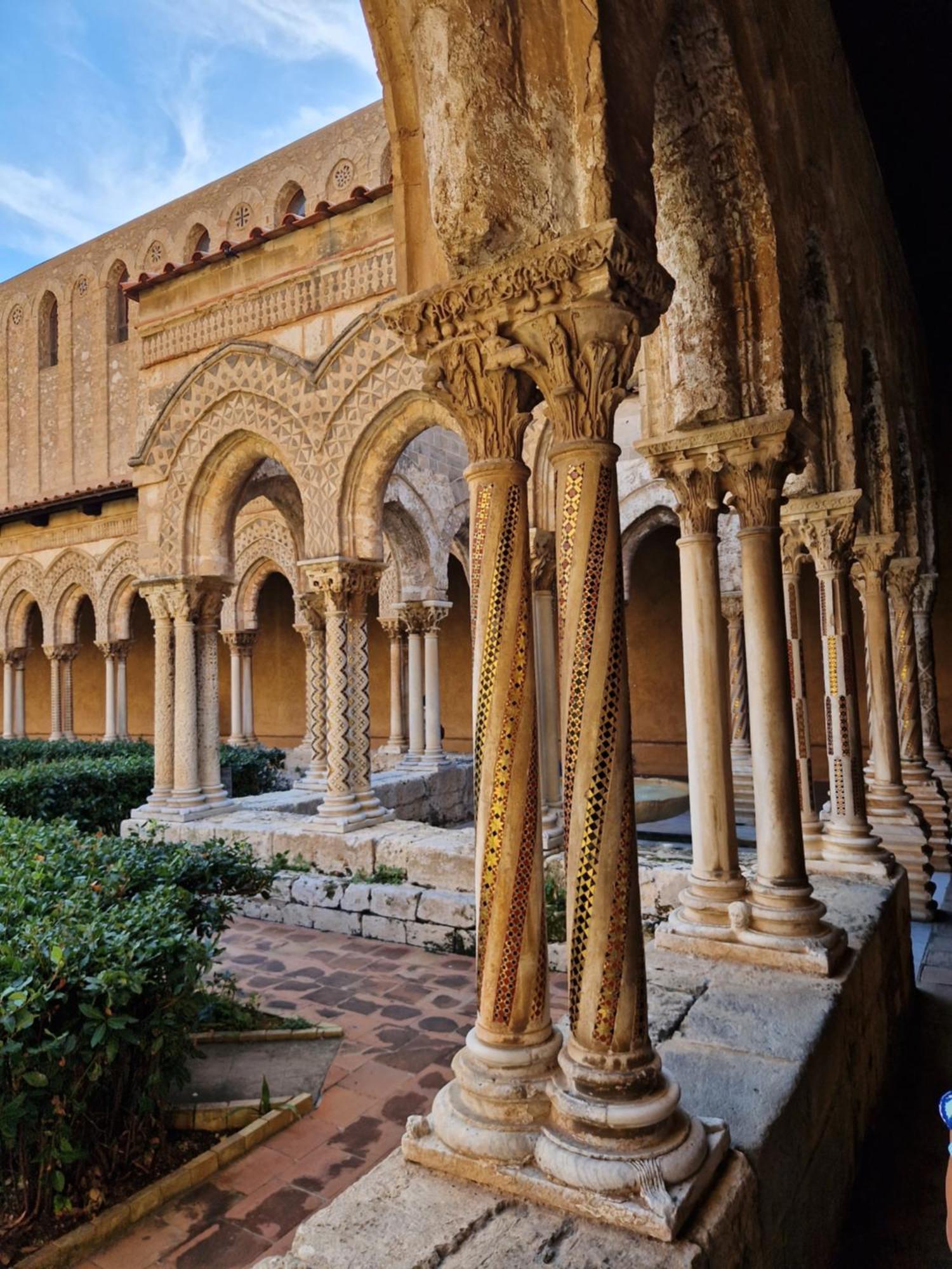 مبيت وإفطار مونريالي Casa Normanna المظهر الخارجي الصورة